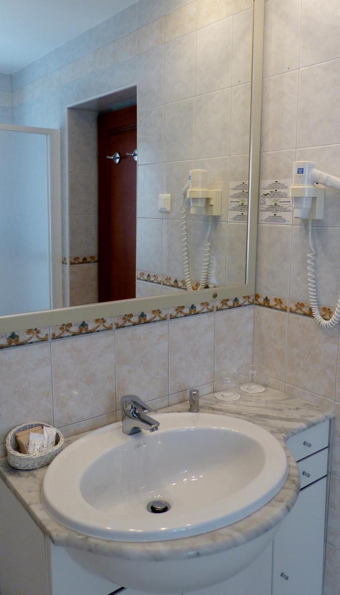 Diana B&B Малий Лошинь Номер фото